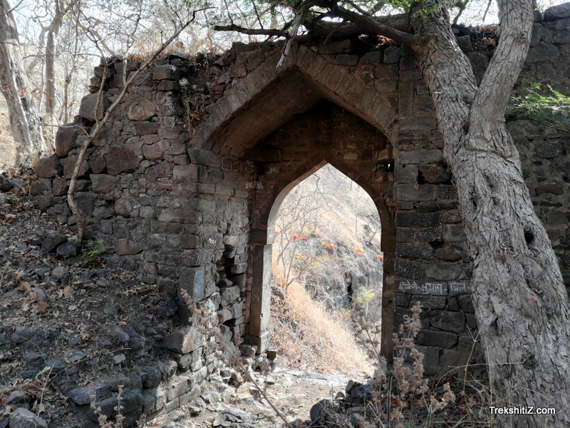 Chaugaon Fort, Main Entrance gate